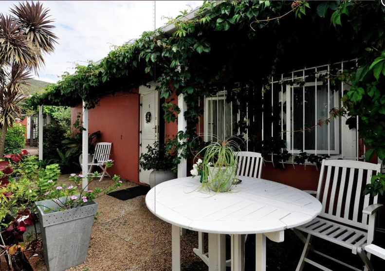 Barry Hall Cottage Sea Point